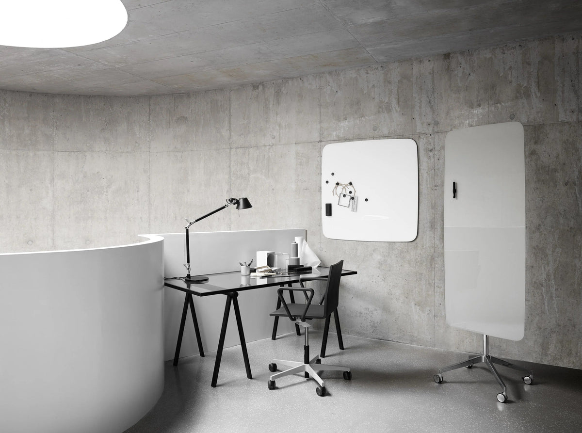 Lintex Flow Wall in a workspace