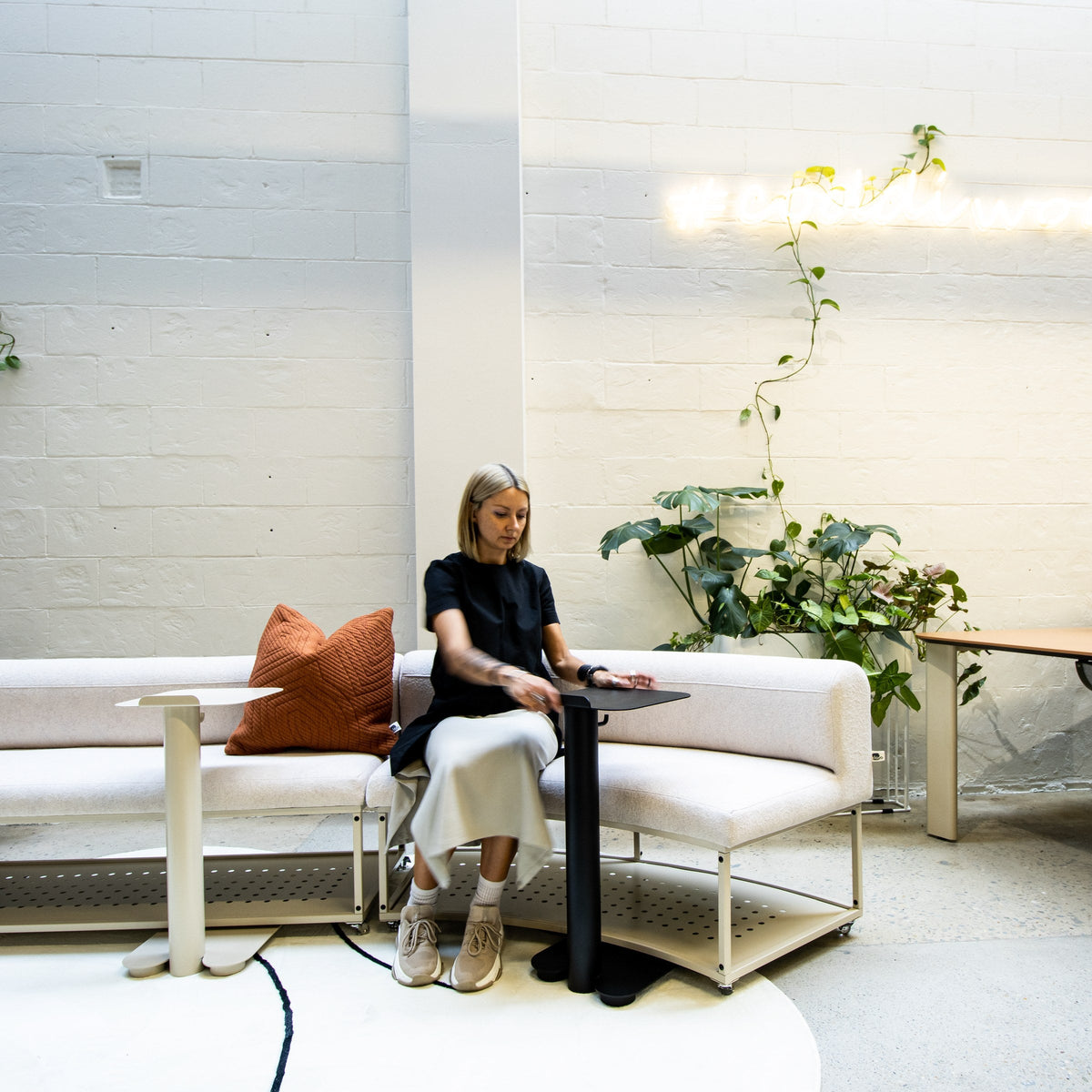 NOMAD agile benches in a workspace