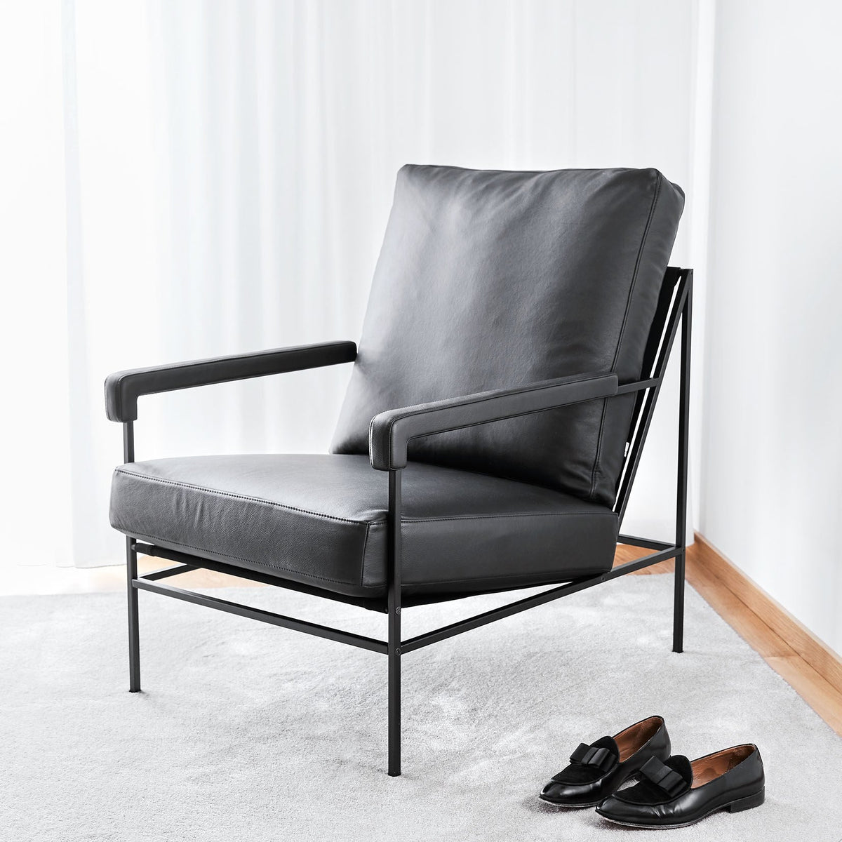 Seventy Easy Chair in a living room