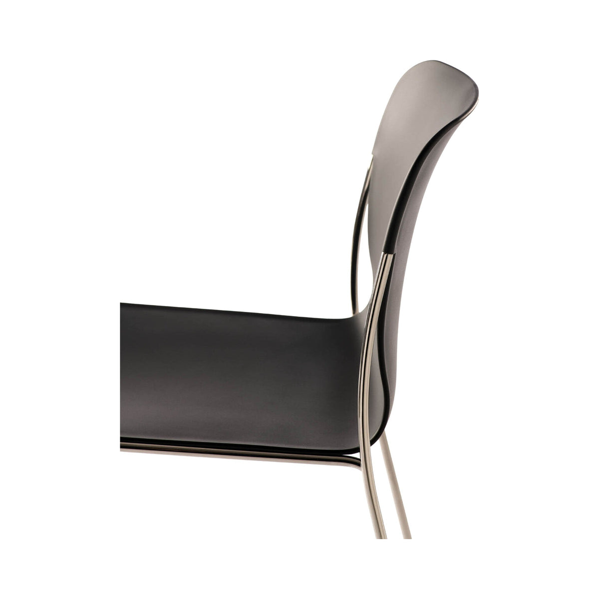 Tenuis Chair in black, detail