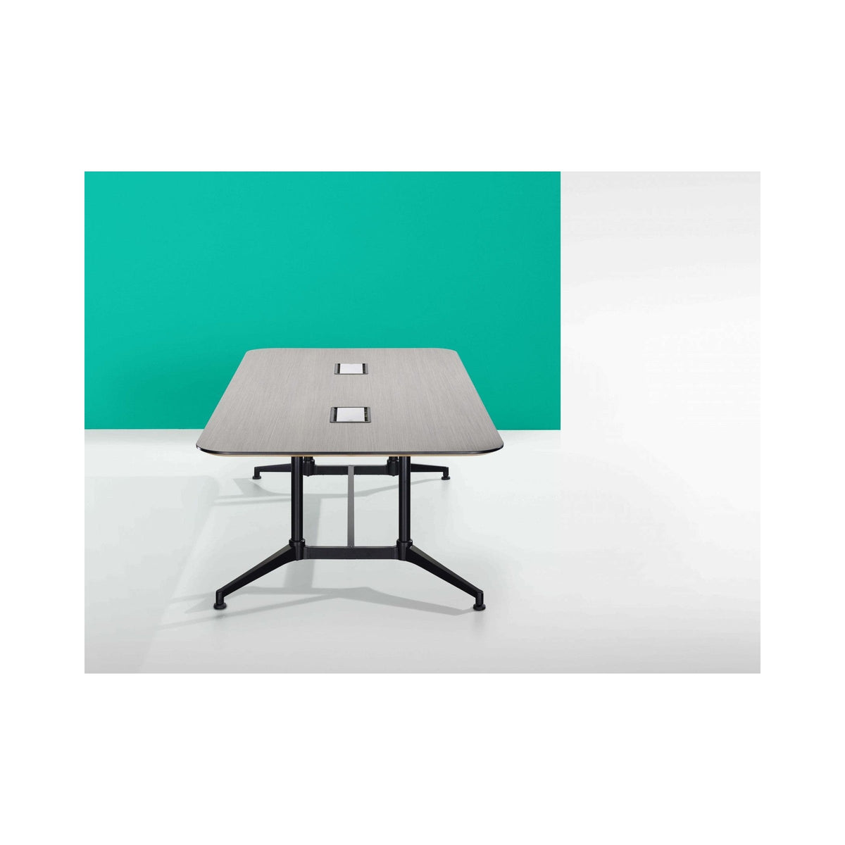 U.R rectangular table