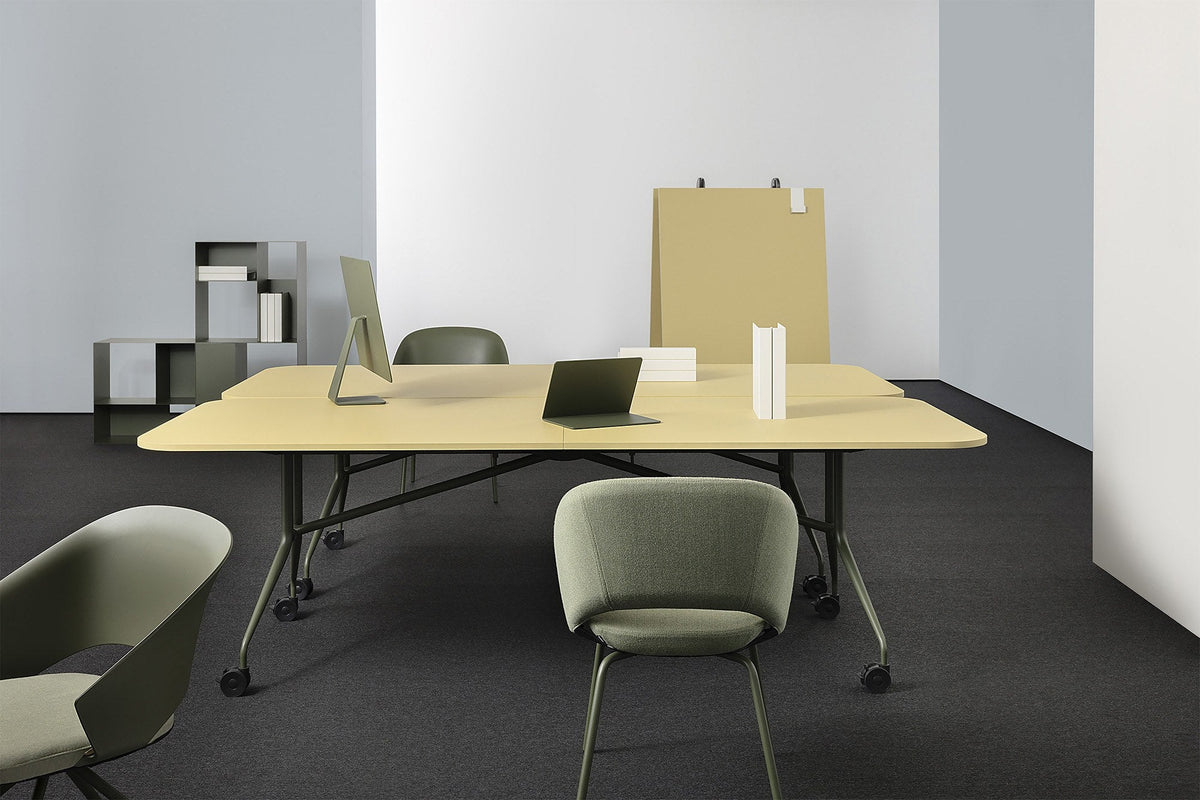 Argo Libro folding table in a meeting room