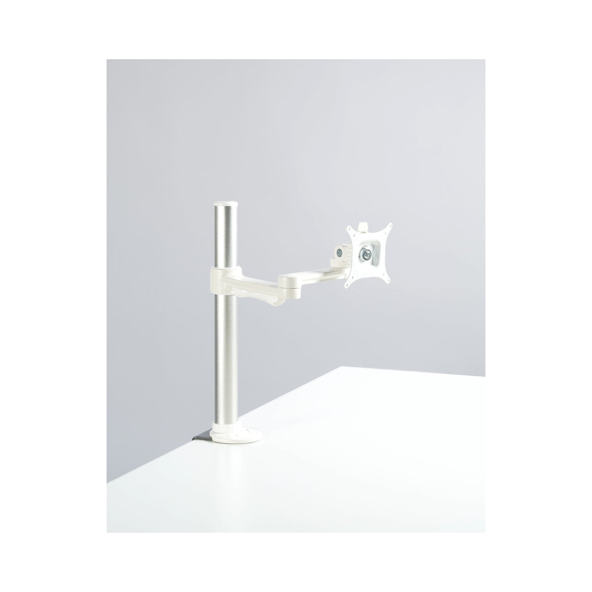 C.ME arm in white