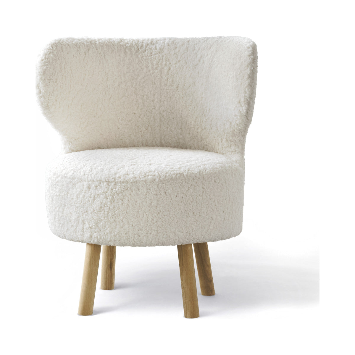 Cute Easy Chair in Gute off-white, front view