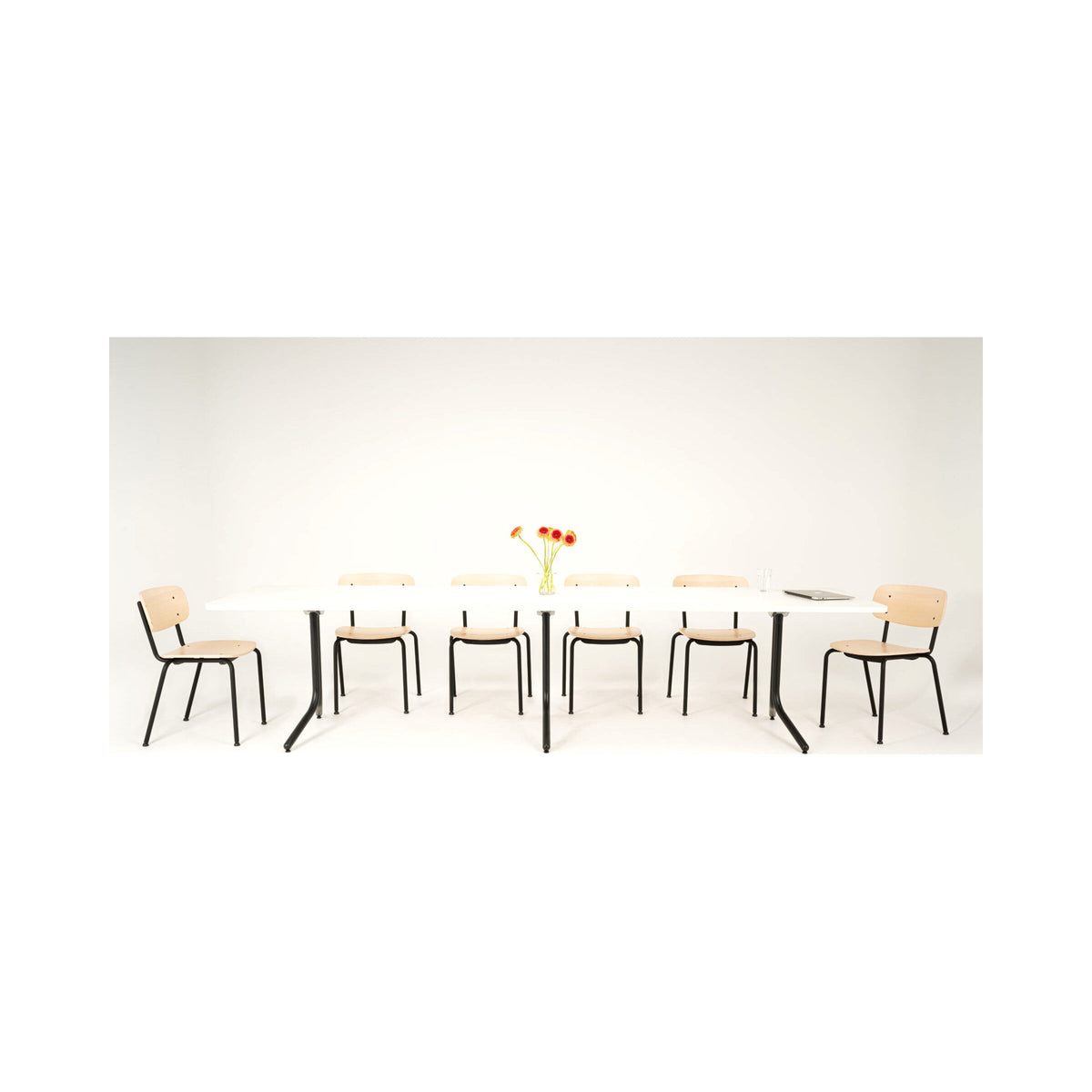 Long Easypeasy meeting table with chairs
