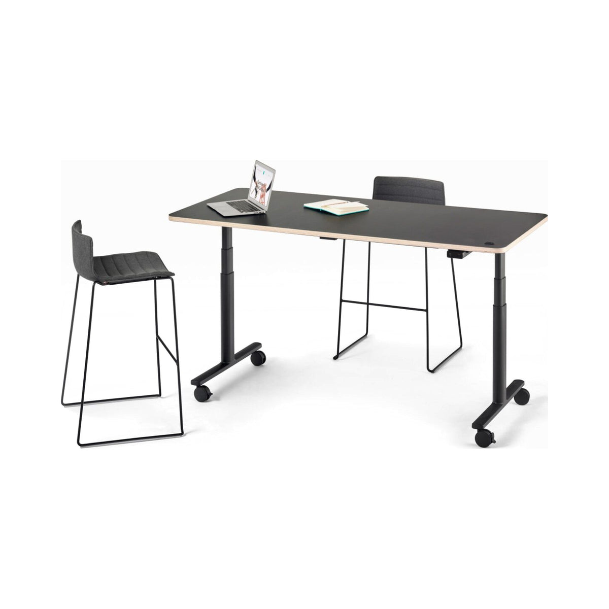 Jojo table with a stool