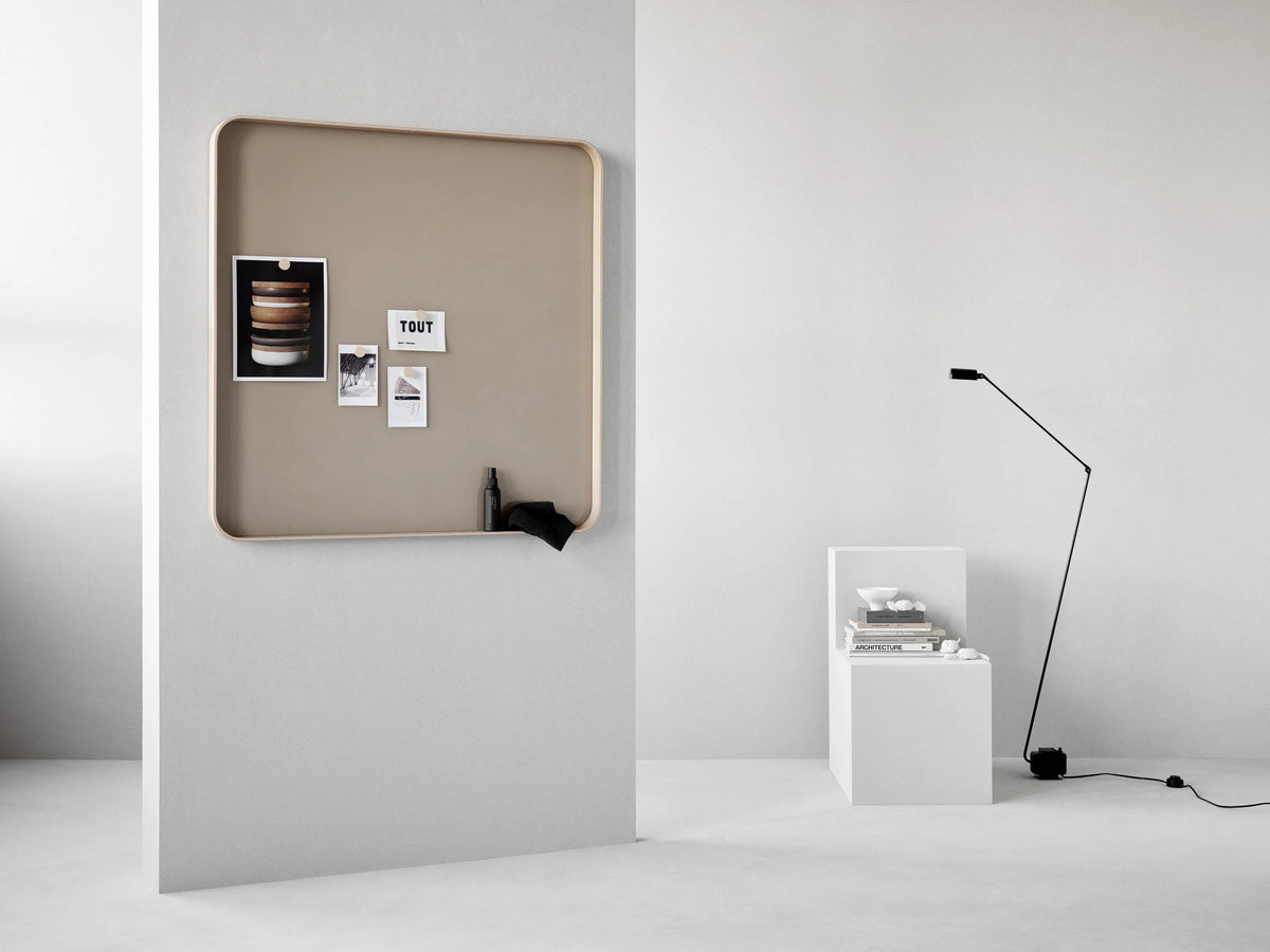 Lintex Frame Wall in a workspace