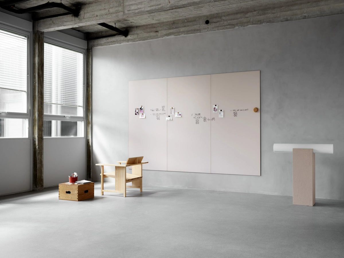 Lintex Silk Spaces in a workspace
