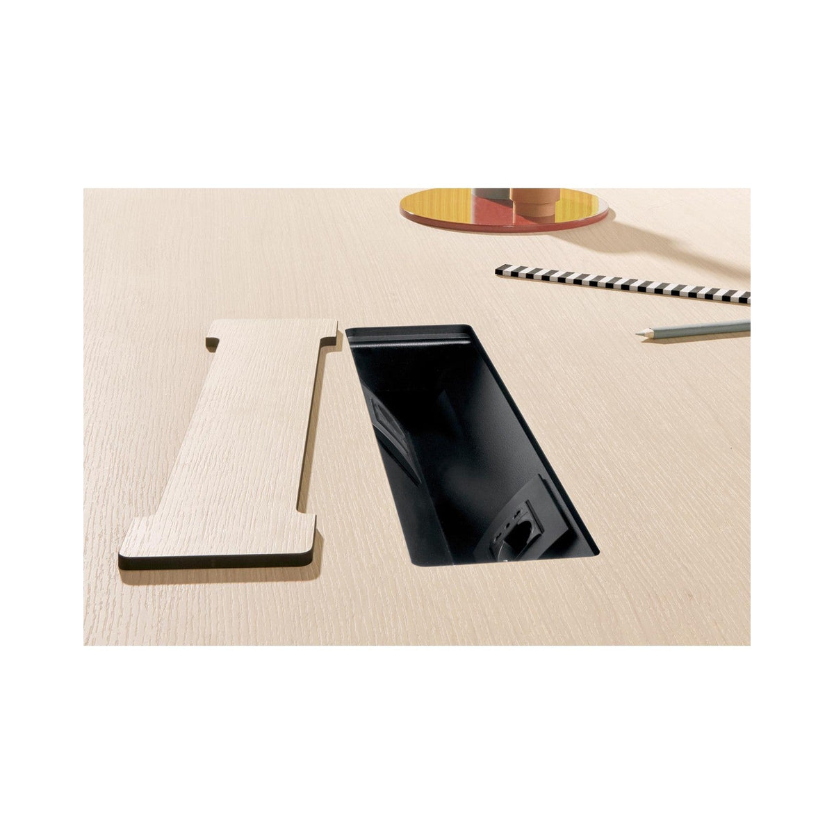 Pedrali Toa table