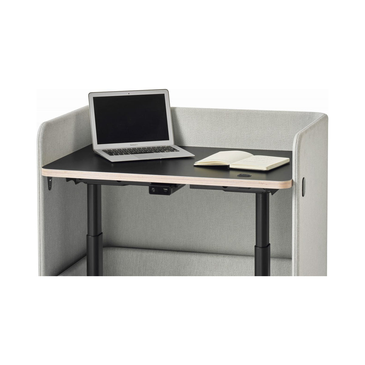 Sir.Alfred desk with a laptop